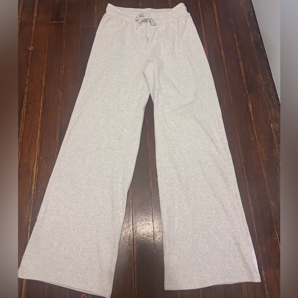 Aritzia Light Gray Cozy Loungewear Bottoms